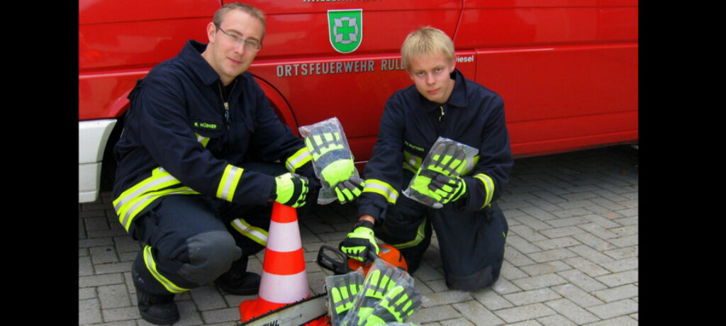 LVM sponsert neue Handschuhe