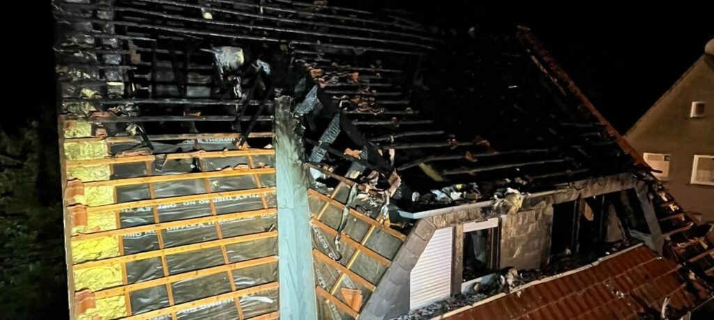 Dachstuhlbrand in Rulle-Ost